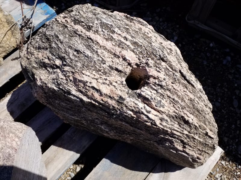 Bubbling Rock - Large