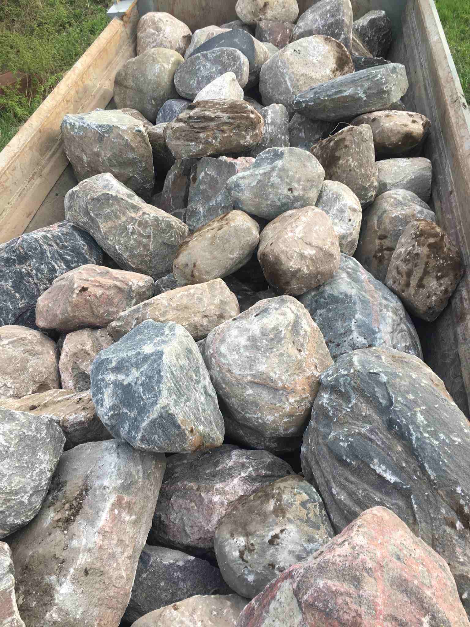 Fieldstones Hero Image